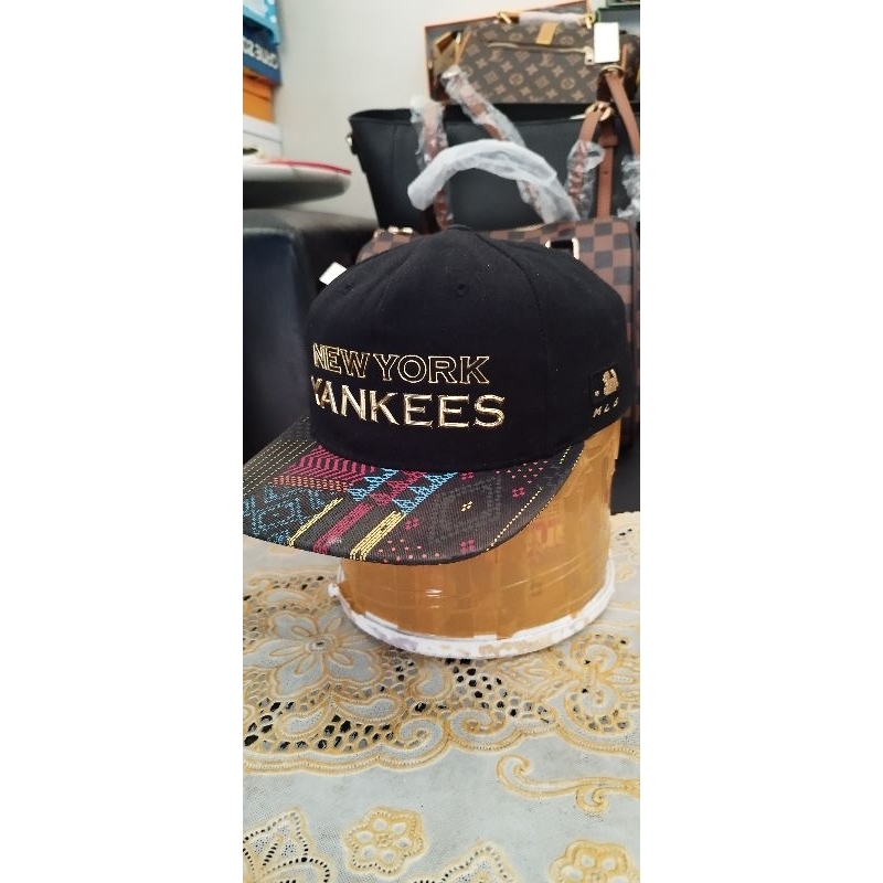 Preloved MLB Yankees Hat setelan