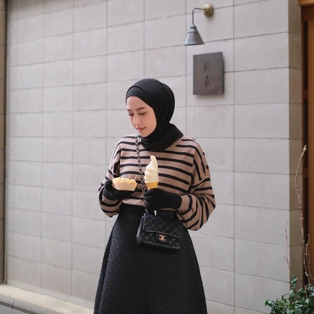 NARA SWEATER GONEGANI