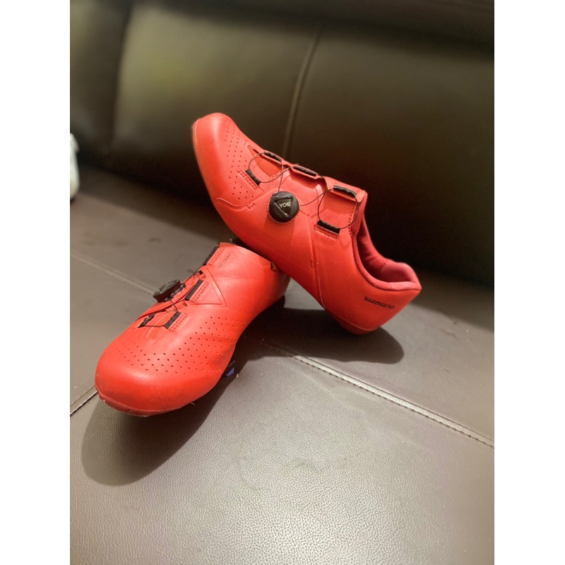 PRELOVED/SEKEN/SECOND Sepatu Sepeda Roadbike atau Sepeda Balap Cleat RC3 SH-RC300 Red Wide Size 43