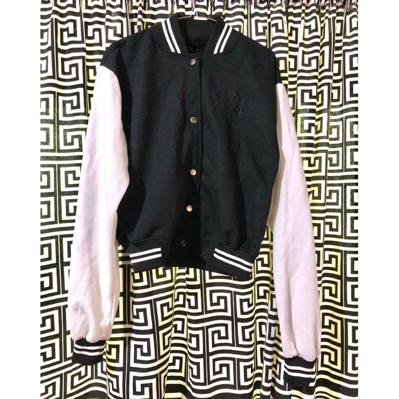 jacket crop (preloved)