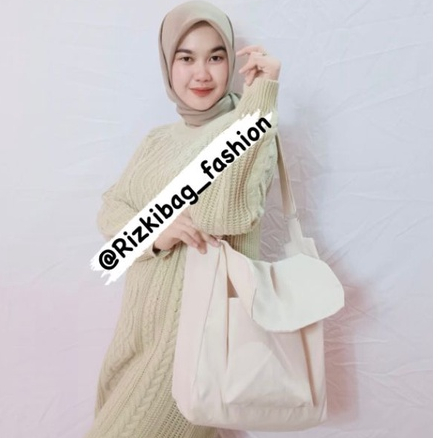 Rizkibag Seiya Sling Bag Wanita