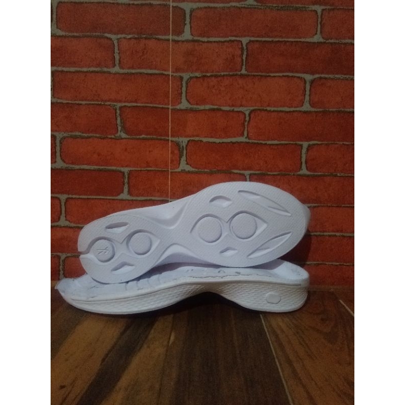Outsole sepatu running/bawahan sol sepatu running/sol sepatu