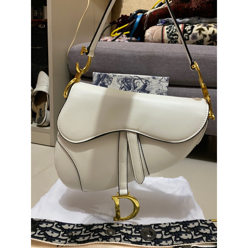 Preloved Baru White Dior Saddle Gold Tas Bag Wanita Cover Box Casual Mewah Kondangan Selempang Tote