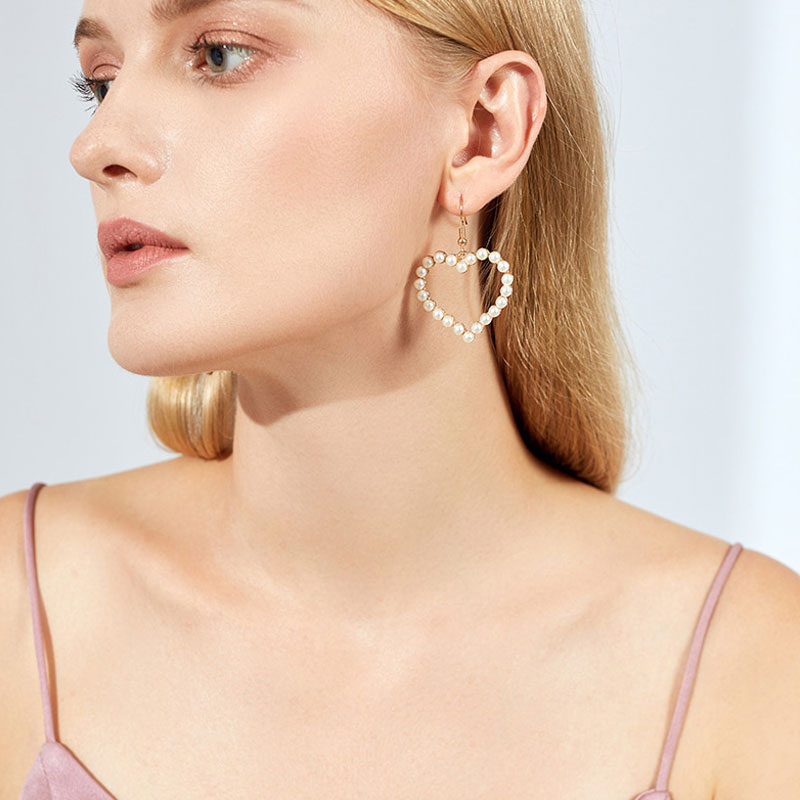 (Hello Girl)E12  Anting Wanita Terbaru Motif Bunga Pita Permata Import