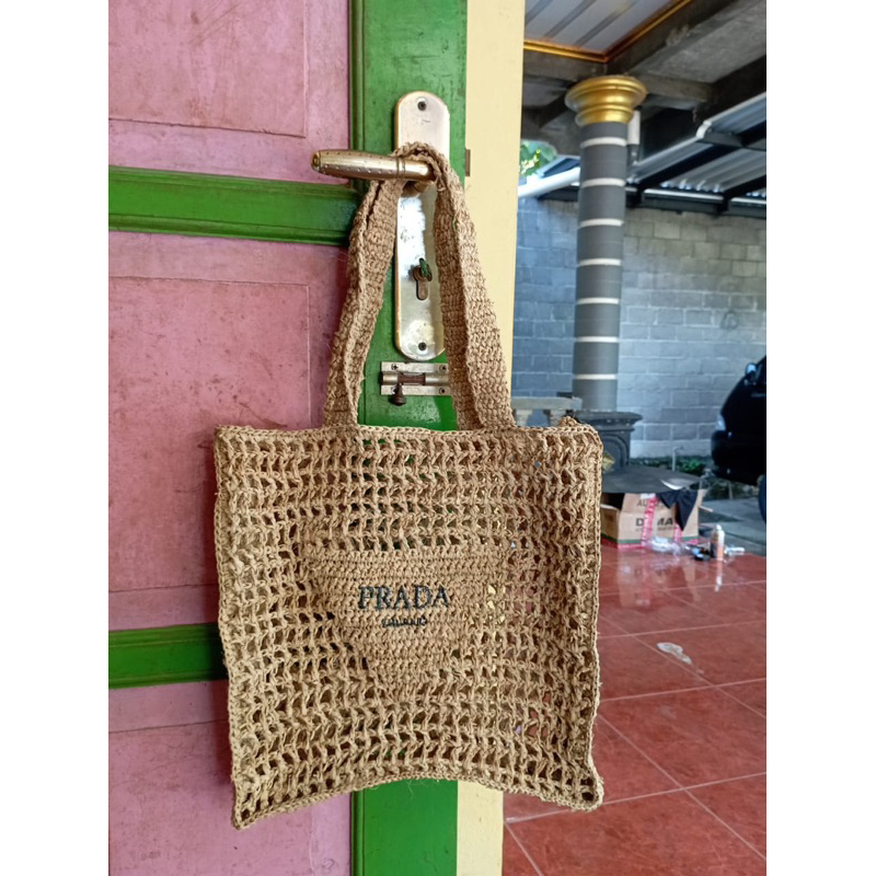 Tas Slempang Agel PRADA MALINO