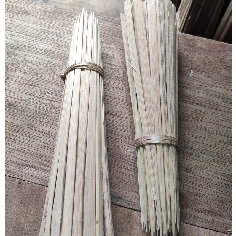 

Tusuk sate kambing /ikat