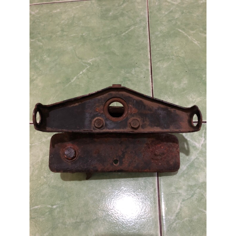 Breket Pangkon jok Honda Prima kunci jok sadel Honda Astrea Prima Astrea Star original