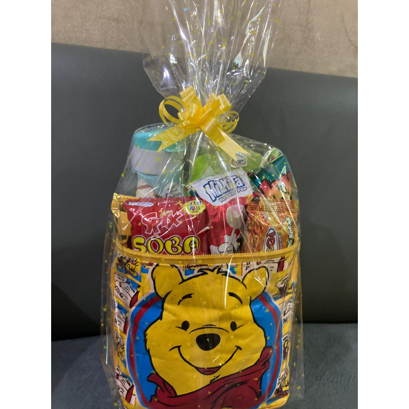 Bingkisan ulang tahun anak /Hadiah lomba/Parsel sunatan/Paket souvenir dan snack/Paket Souvenir plus
