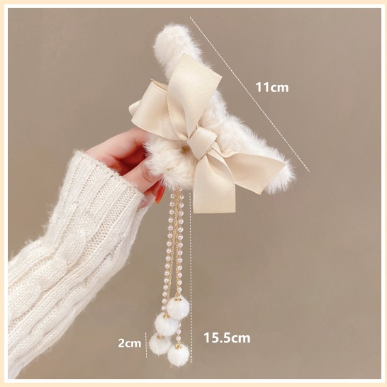 (Hello Girl)F107 Jepit Rambut Wanita Motif Kupu Jedai Bulu Pom Pom Gaya Korea Import