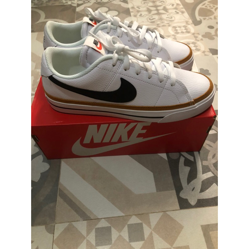 NIKE COURT LEGACY