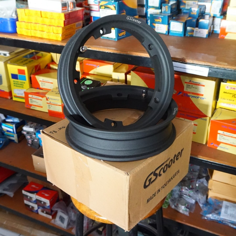 Velg Tubeless Vespa GS Scooter Margarita Ring 10 Full Black