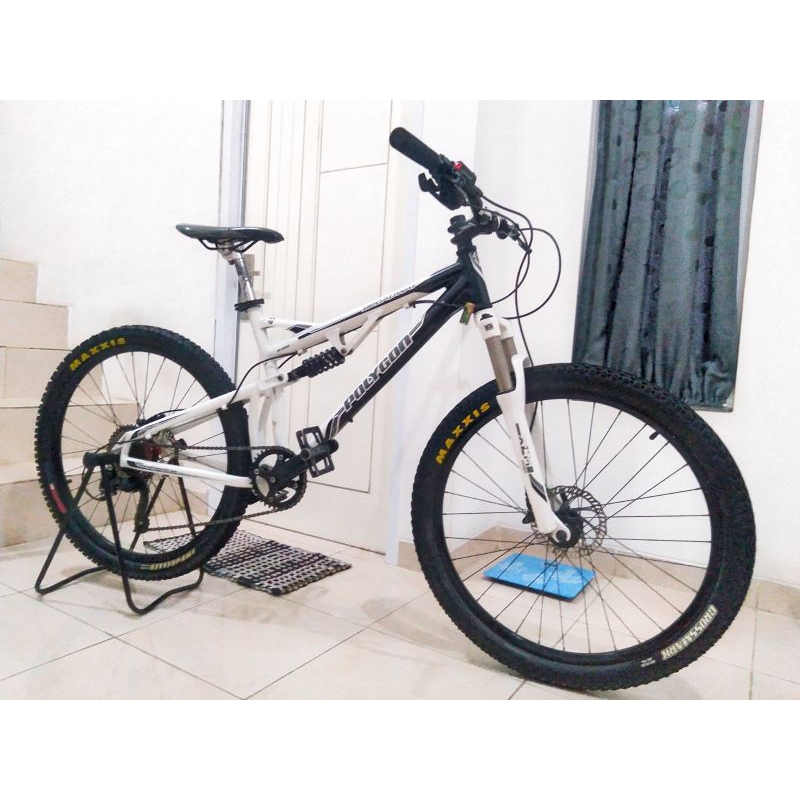 Polygon Broadway 26.M