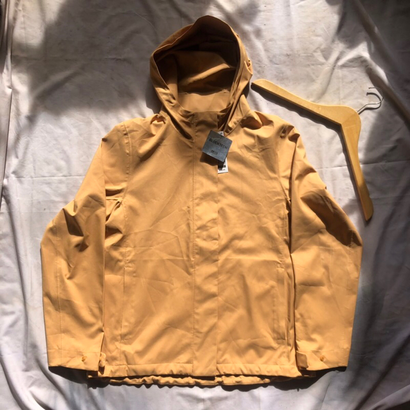 Jaket Uniqlo Blocktech 3D Gorpcore BNWT