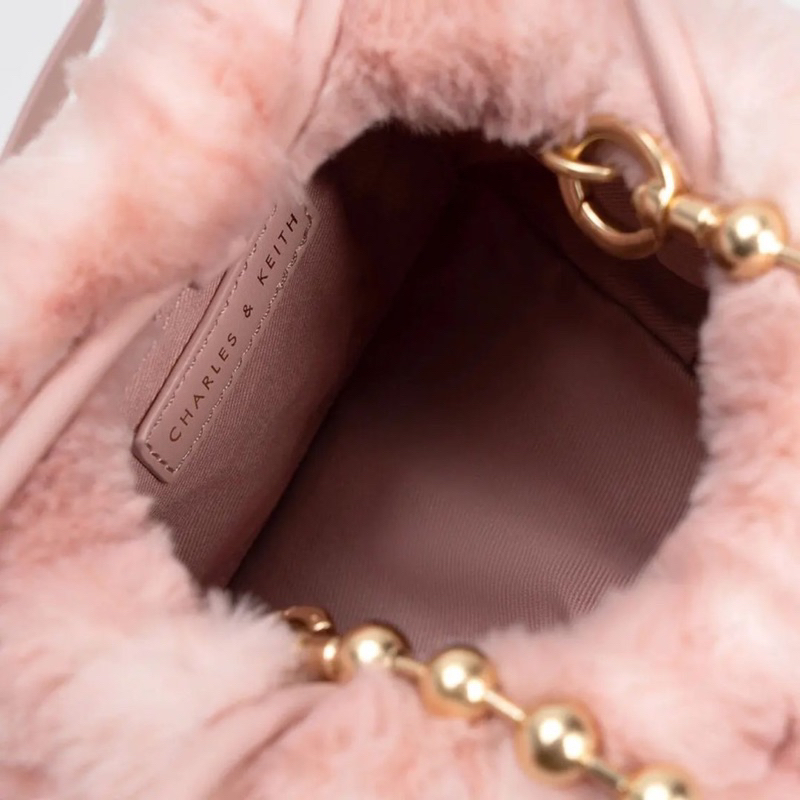 c aldora beaded handle furry bucket bag