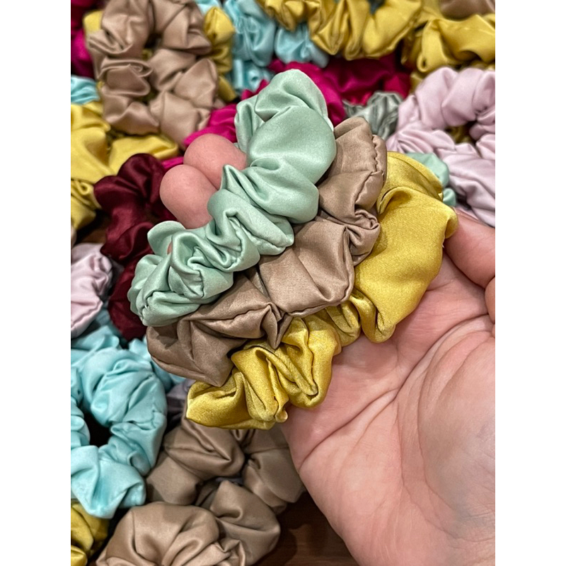 A318 SCRUNCHIE MURAH kunciran ikat rambut pita scrunchies ikatan hair tie aksesories aksesoris wanita perempuan cewek cewe panjang pendek souvenir cepol hijab cepolan nikahan nikah gift hadiah