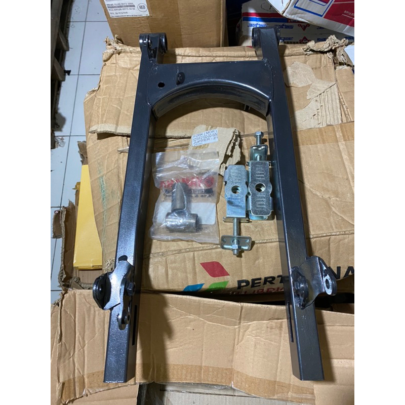 SASIS SWING ARM LENGAN AYUN FORK JUPITER Z1 JUPITER ZI JUPITER FI SASIS JUPITER Z1 1DY