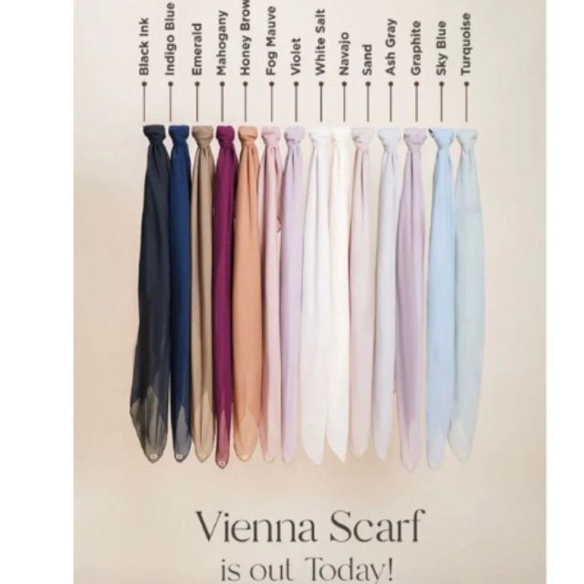 VIENNA SCARF WEARING KLAMBY (READY STOCK)