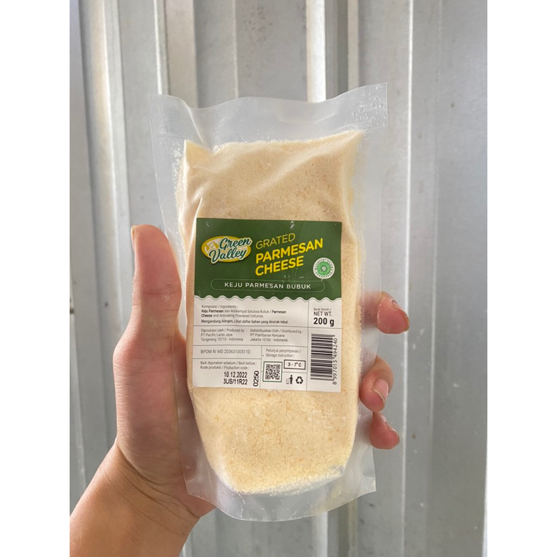 

Keju parmesan Bubuk green valley kemasan 200gr Repack parmesan Cheese bubuk