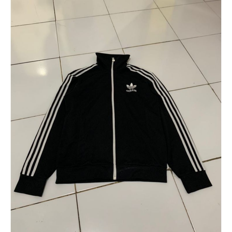 tracktop Adidas bunga