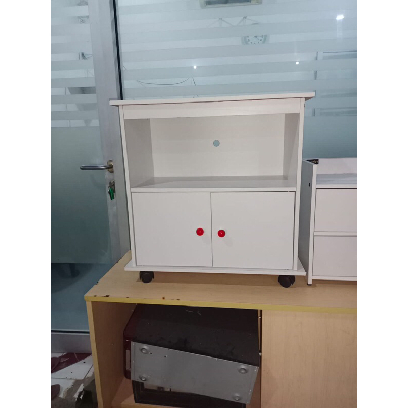 RAK TV SERBAGUNA MEJA TV RAK SERBAGUNA
