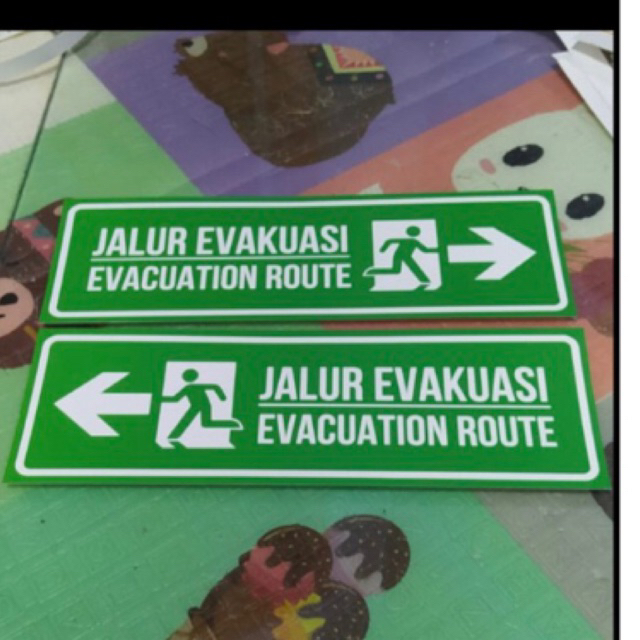 

sign Jalur Evakuasi 2 bahasa ukuran 10cmx30cm