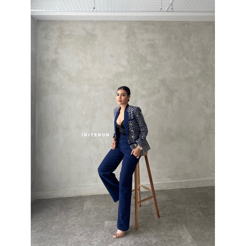 IKI TENUN /EVVE BLAZER TENUN