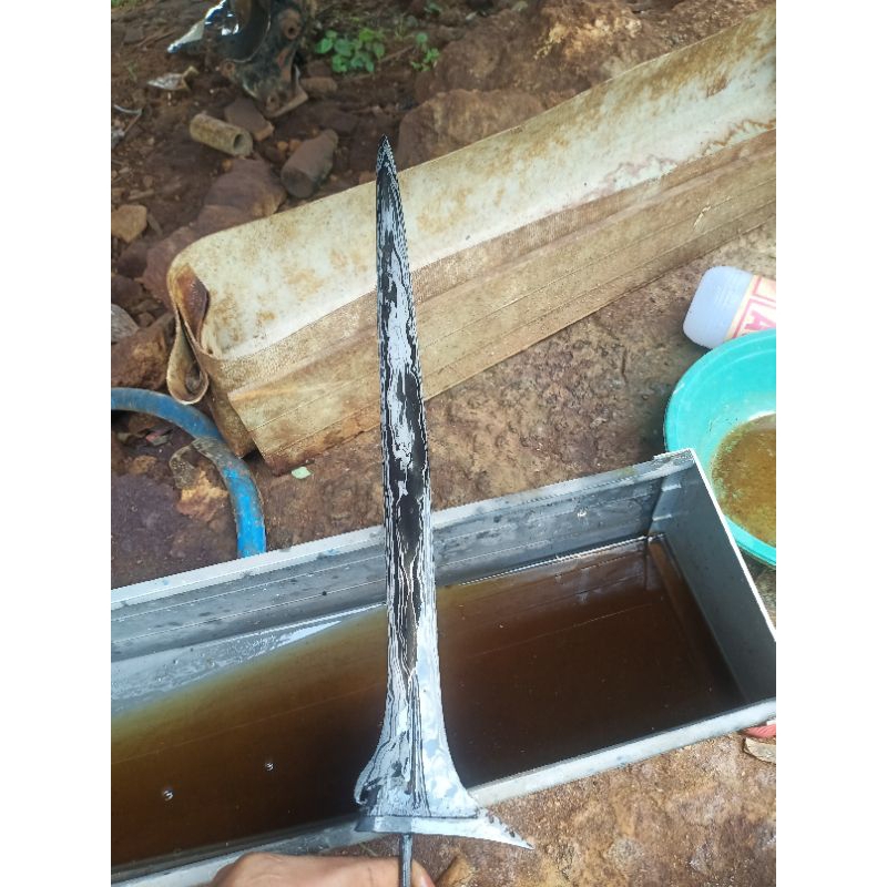 KERIS SINOM PAMOR METEORIT
