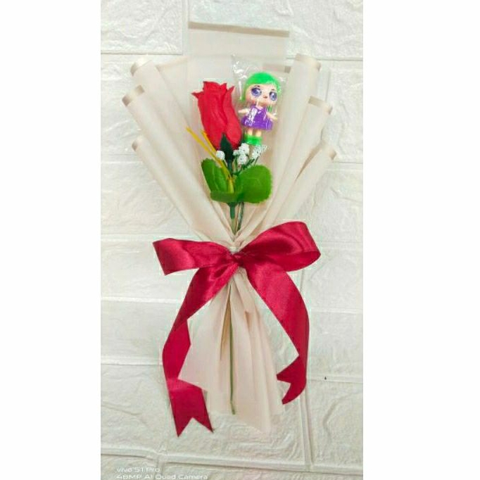 Buket bunga artificial 1 tangkai + boneka plastik..