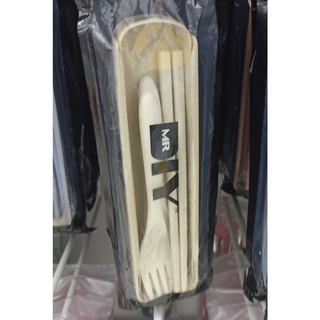 PAKET SENDOK GARPU SUMPIT PLASTIK 8973674