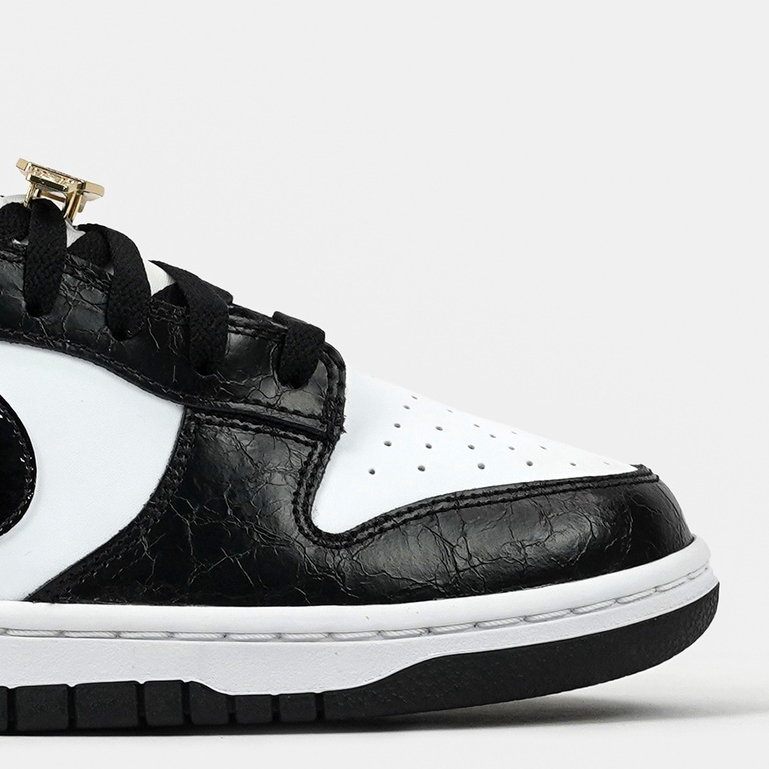 Dunk Low Black World Champ