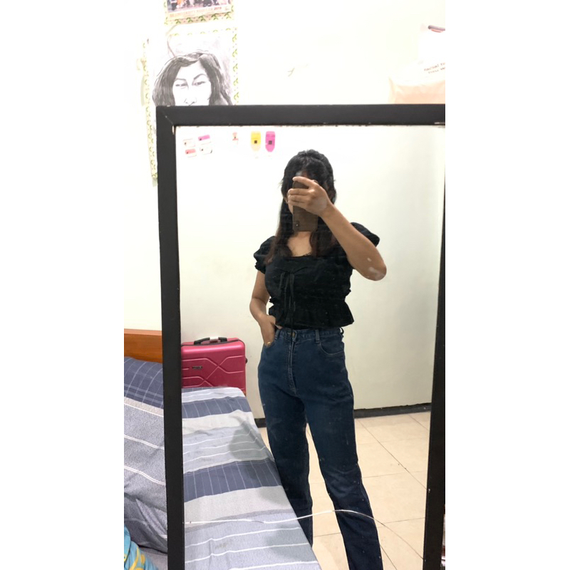 HW Jeans biru dongker