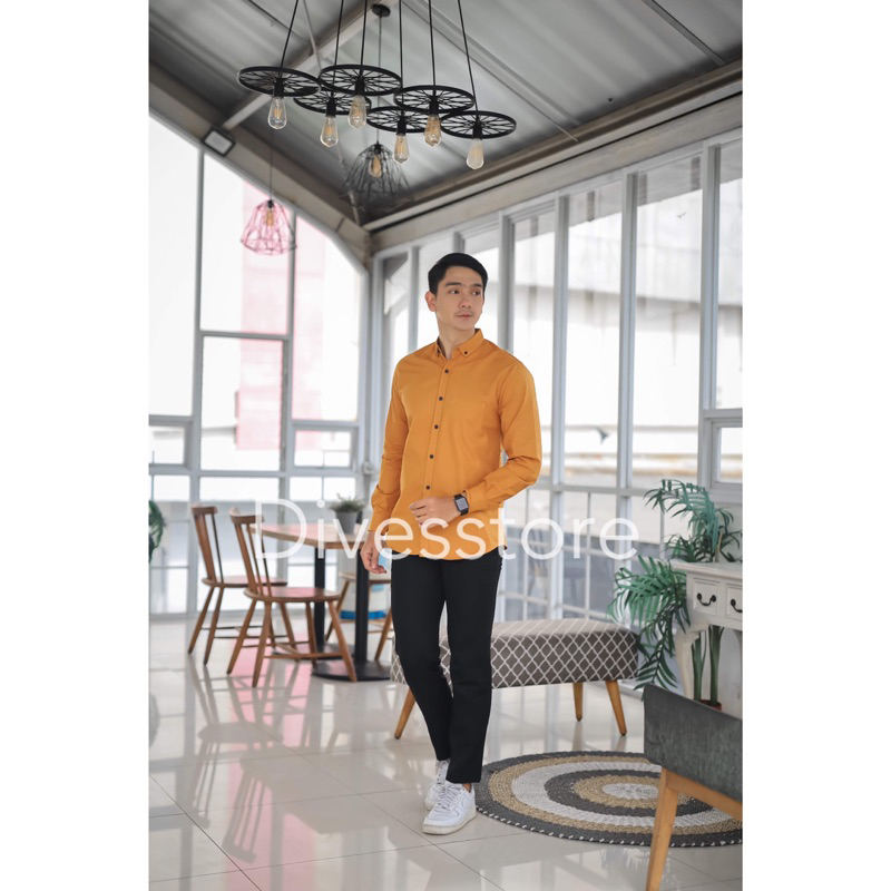 Kemeja pria cowok polos slimfit kasual basic HeM lengan panjang mustard