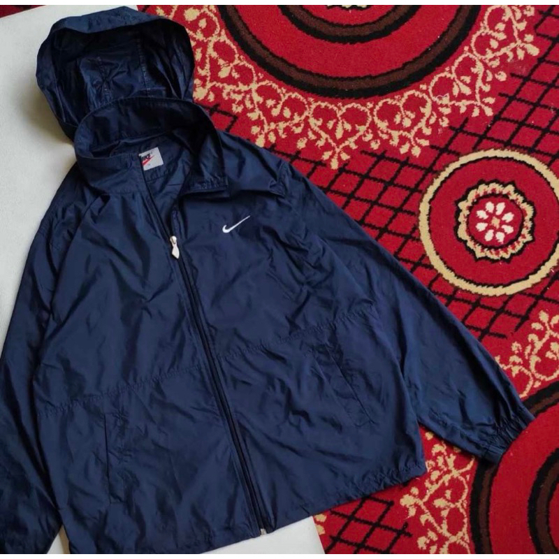 Nike big swoosh windbreaker track jacket