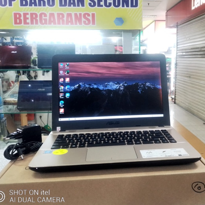 laptop Leptop Bekas second asus X441 RAM 4GB 2GB MULUS BARU PEMAKAIAN SSD 128 14 INC