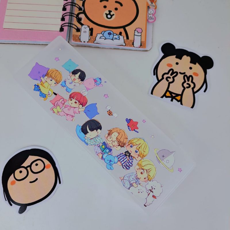 

TEMPAT PENSIL TRANSPARAN KPOP SERIES