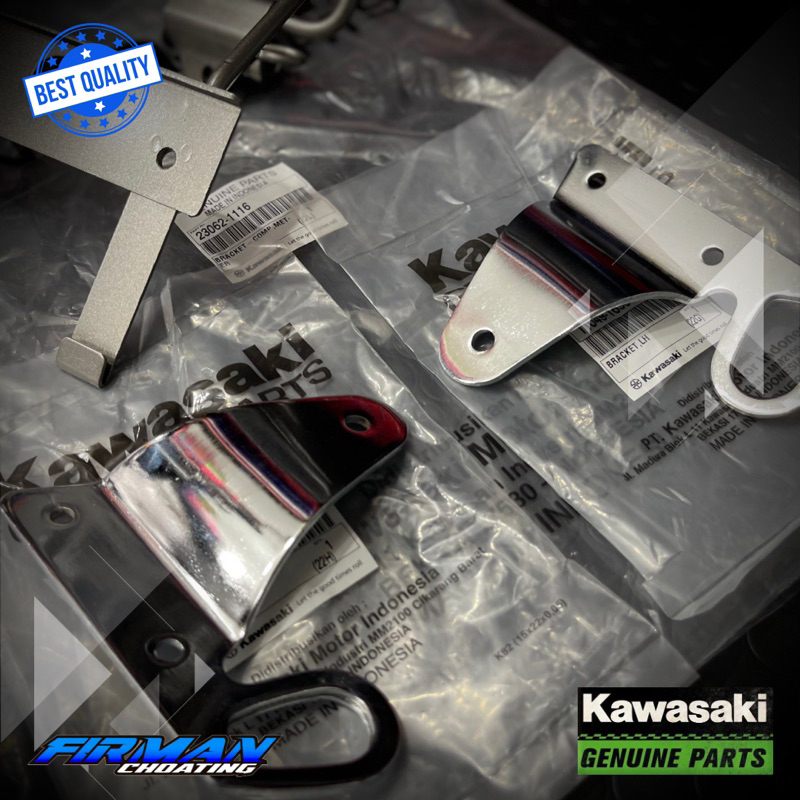 BREKET DAN KUPINGAN LAMPU DEPAN NINJA R SS ORIGINAL KAWASAKI