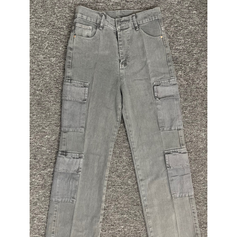 Sevins - Highwaist jeans loose cargo light grey kantong 4