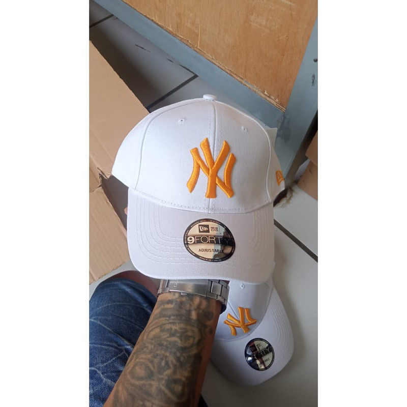 TOPI NY MLB PUTIH LOGO KUNING