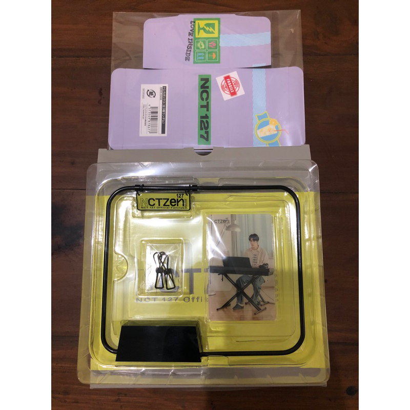 NCT 127 Official Book Vol. 4 Goods (Merch Japan Fanclub) Photo Stand & Photo Card Set jaehyun