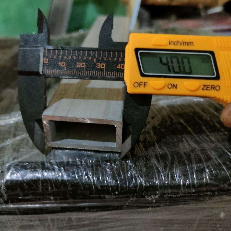 hollow aluminium 20mm x 40mm tebal 3mm panjang per CM