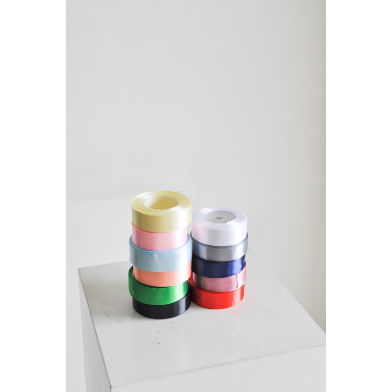 

[PER ROLL] PITA SATIN LEBAR 2,5 CM ; PANJANG 22 M