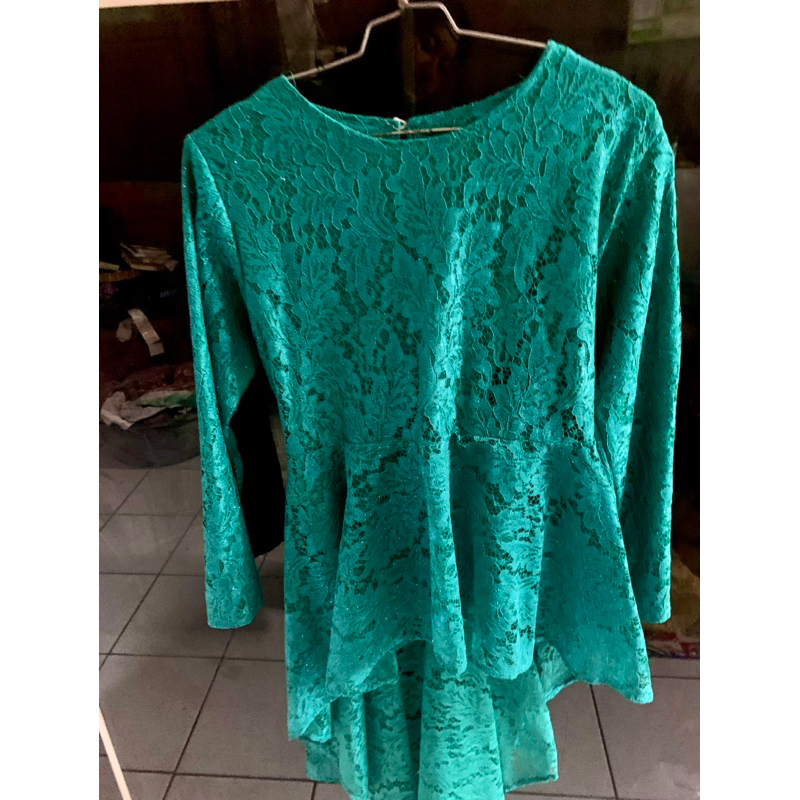 Preoved kebaya bridesmaid hijau botol hijau tosca brukat