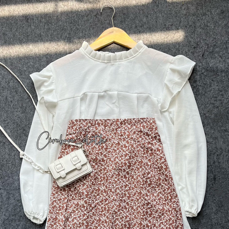 ONE SET PETTERN SKIRT FLORAL SKIRT (Cirebon Cloth)-Rok mocca blus putih