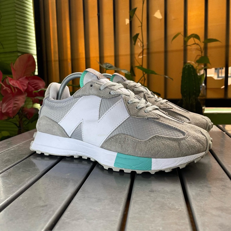 New Balance 327 x Niko Second