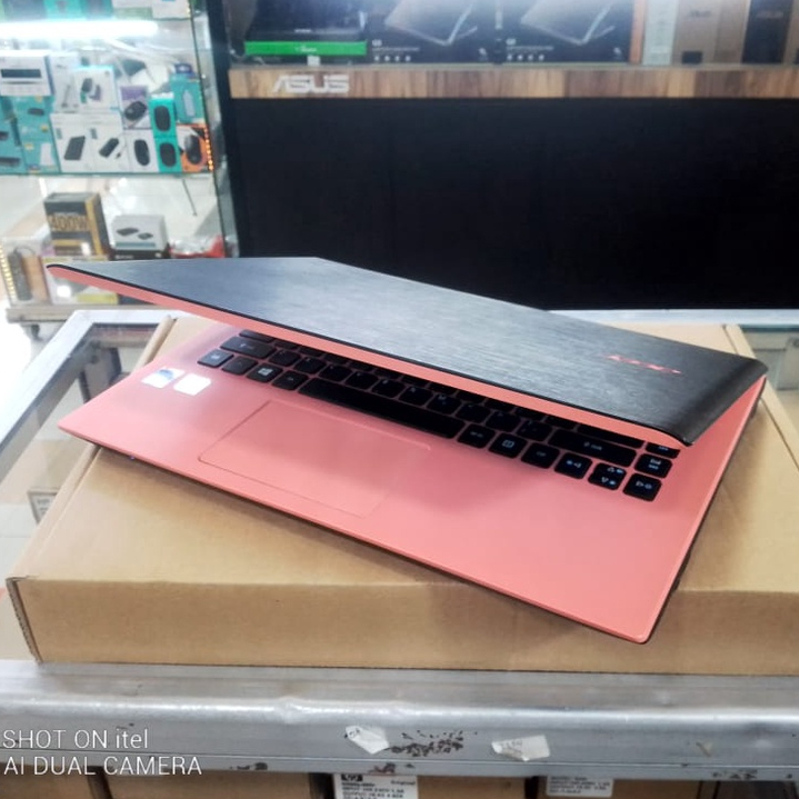 LAPTOP LEPTOP GAMING DESIGN ACER CORE I3 RAM 4GB HDD 500 GB VGA NVIDIA 2GB 14 INC GENERASI BARU WINDOWS10 ZOOM SIAP PAKAI