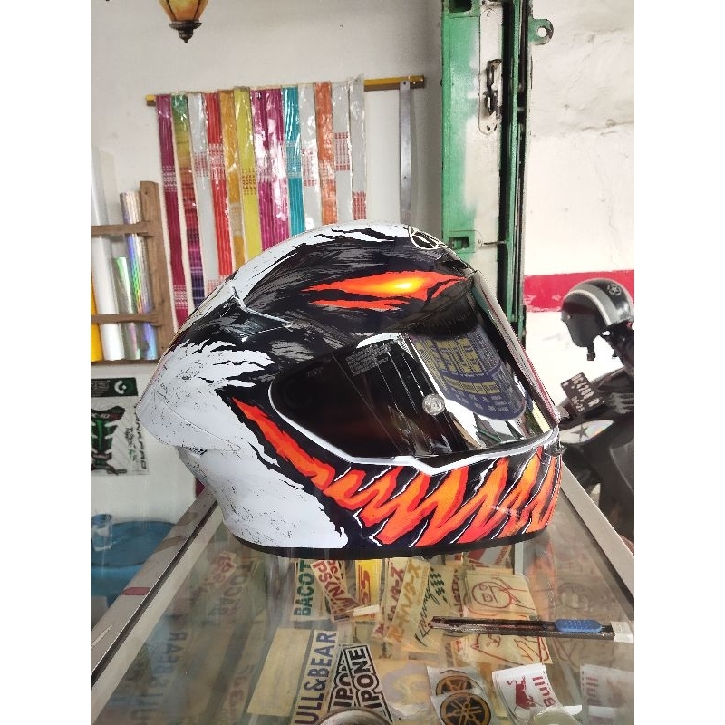 KYT TT COURSE ANTI VENOM