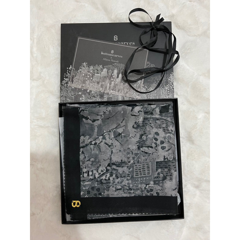 Buttonscarves New York Fifth Avenue