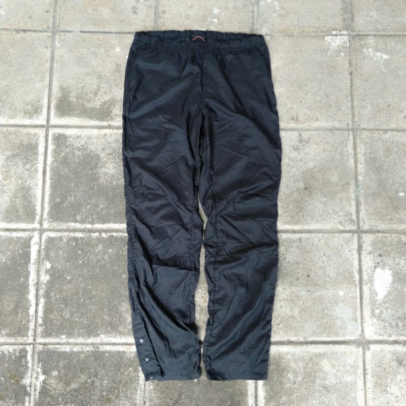 celana panjang patagonia parasut