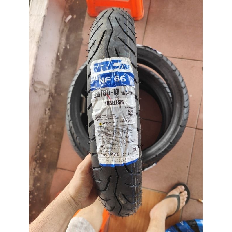 ban luar irc tubeless 90/80-17 nf66