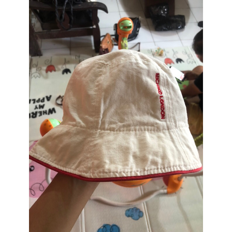 bucket hat michiko london